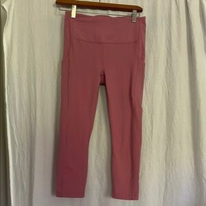 Women's Nearly New Athleta Pink crop Pants